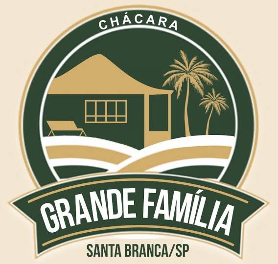 Logo Chácara Grande Família